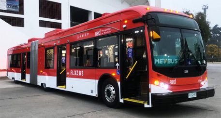 Imagen de bus eléctrico articulado
