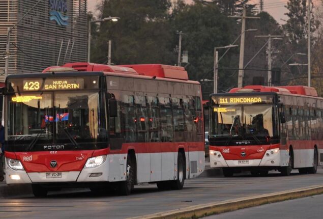 Balance elecciones 2024: cerca de 4.400 buses en la RM, servicios gratuitos y fiscalización en terreno